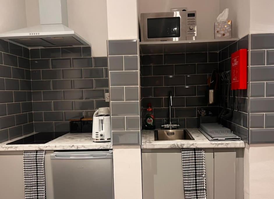 Unique Studio In Central Southampton - Housity