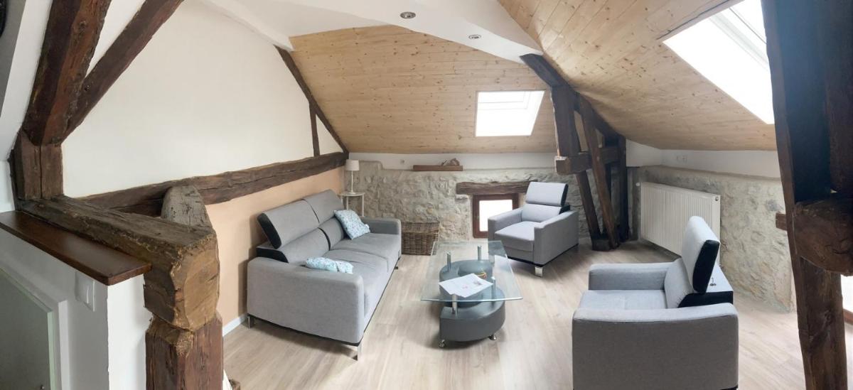 Chambre avec SDB privative, cuisine et salon partagés - Housity