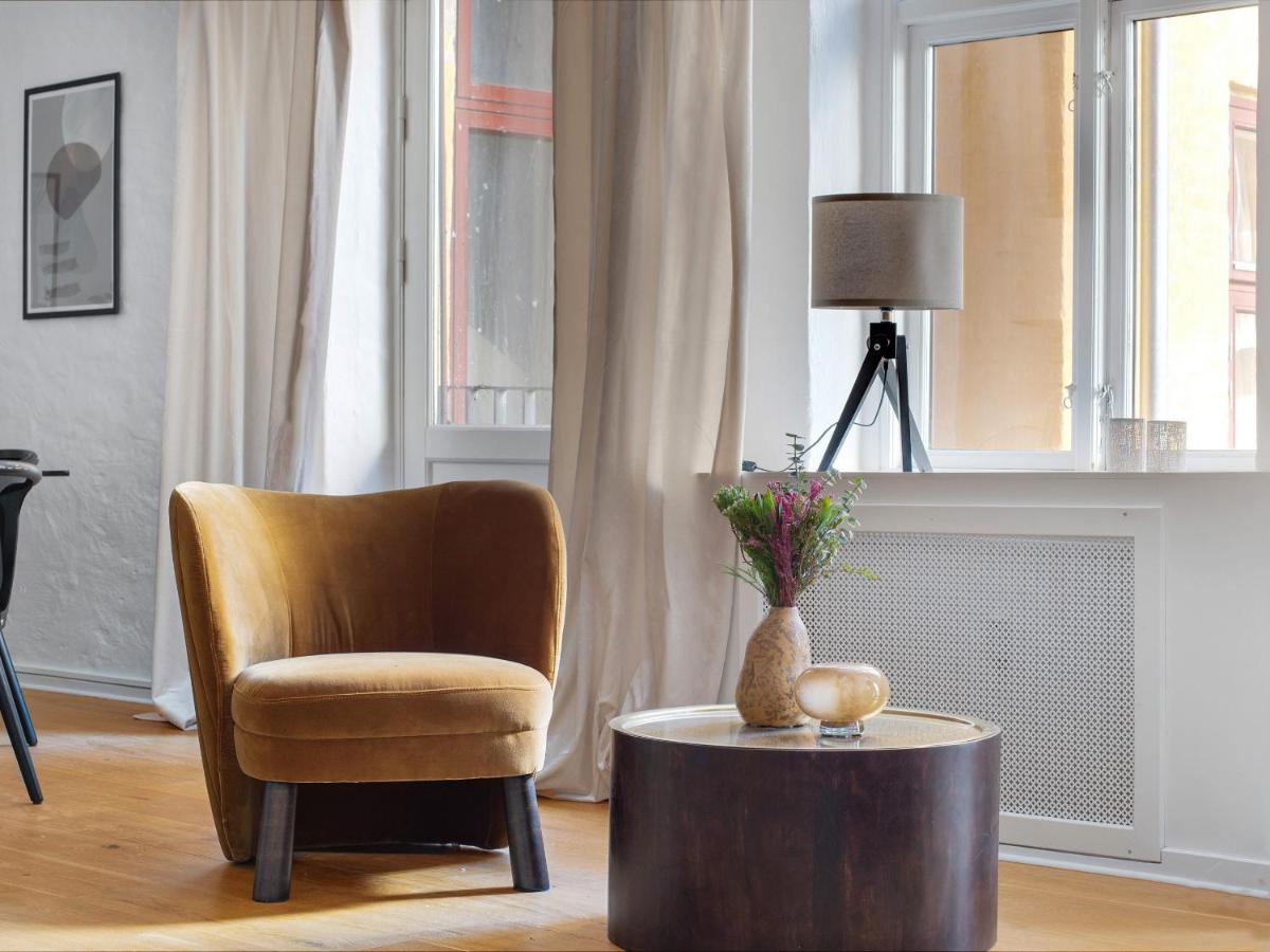 Sanders City - Pleasant Four-Bedroom Apartment In the Lovely Capital - Housity