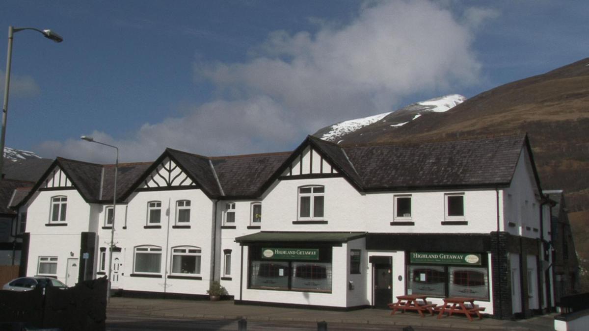 Highland Getaway - Housity