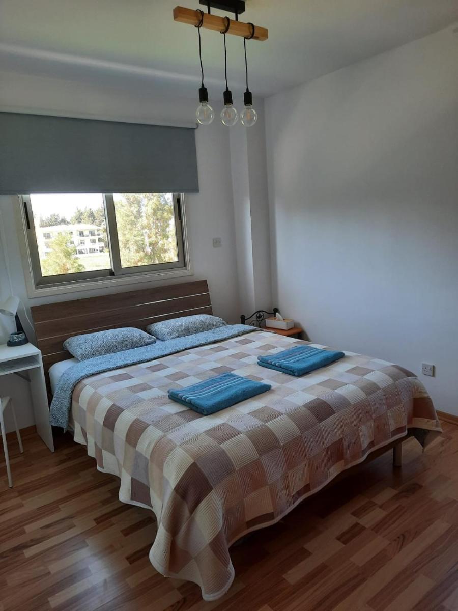 Private Room in Shared Apartment near Larnaca Airport - 24 hour shuttle service - Housity