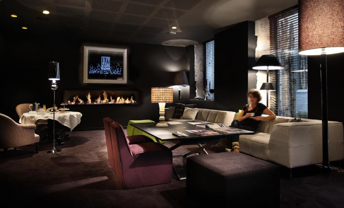 Coin salon dans l'établissement Petit Hôtel Confidentiel