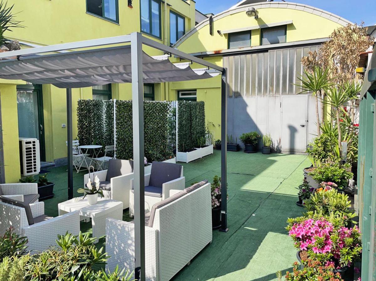 NEW HOUSE W/ GARDEN AREA ? CASA CON AREA GIARDINO - Housity