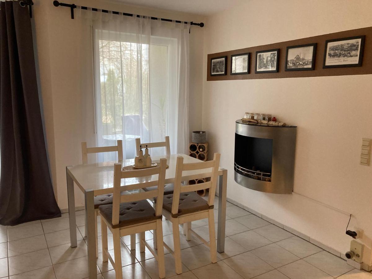 An der A8 & dennoch stadtnah - Housity