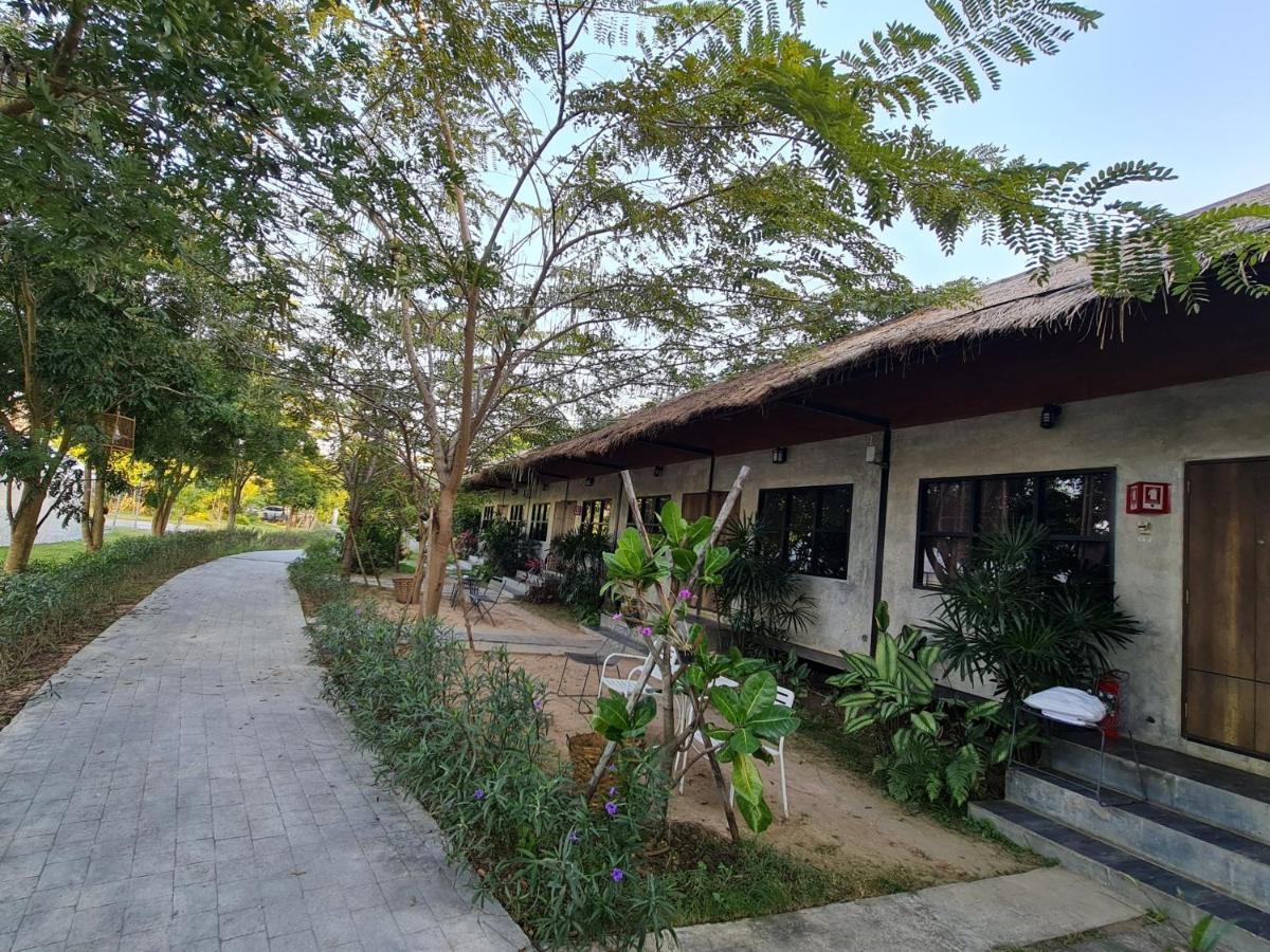 Naga Tara Boutique Resort - Housity