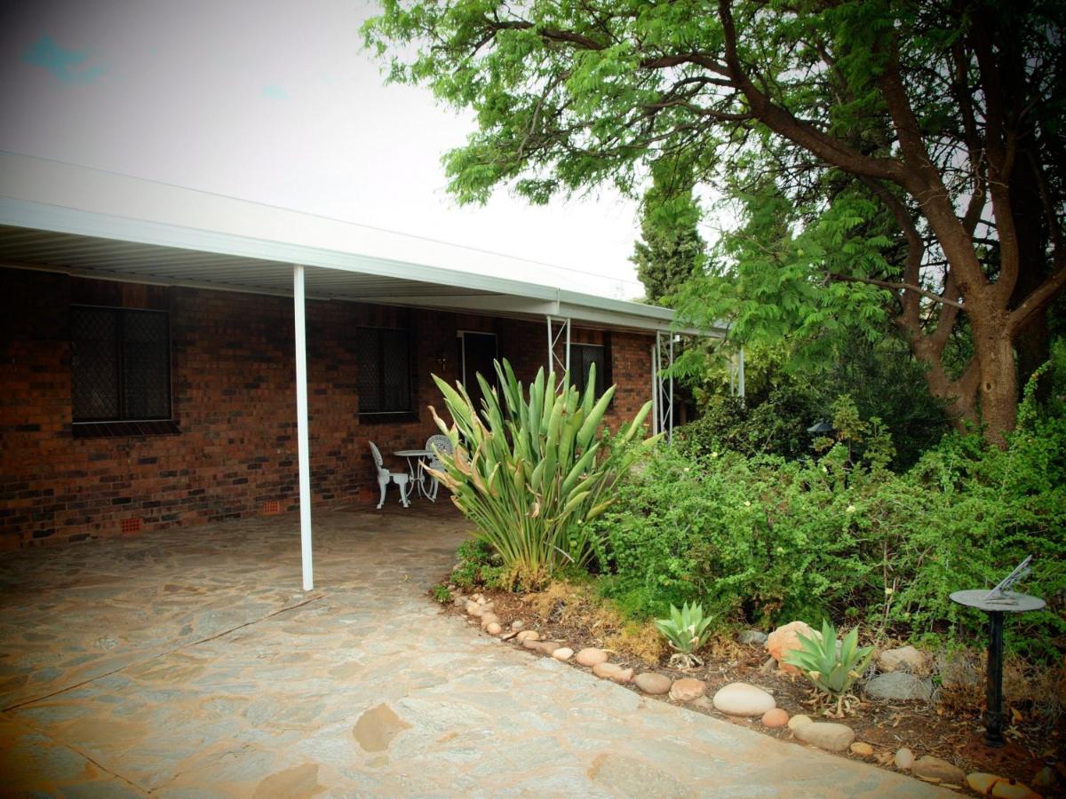 Capon Cottage - Housity