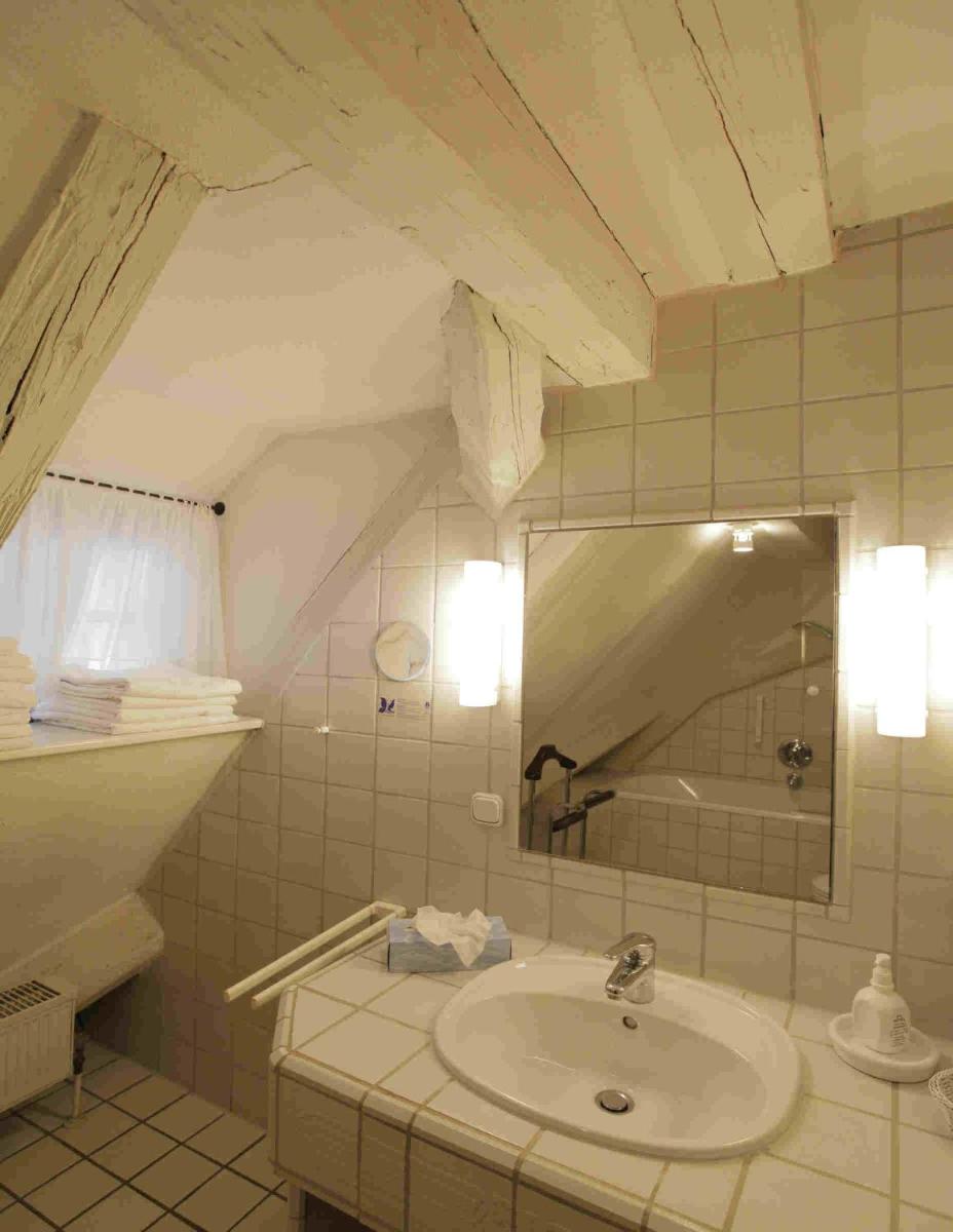 Hotel Weisses Ross - Housity