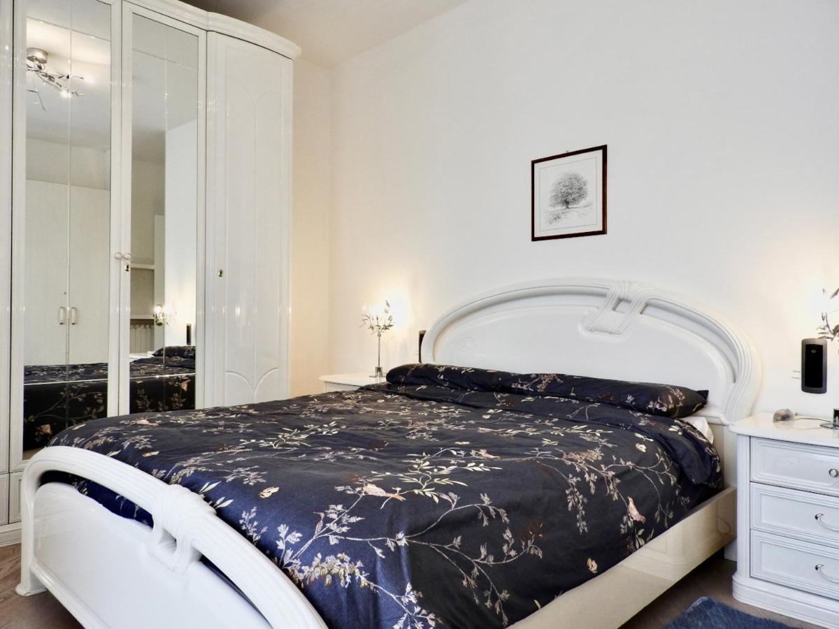 Sole tra i pini - foresteria lombarda - Housity