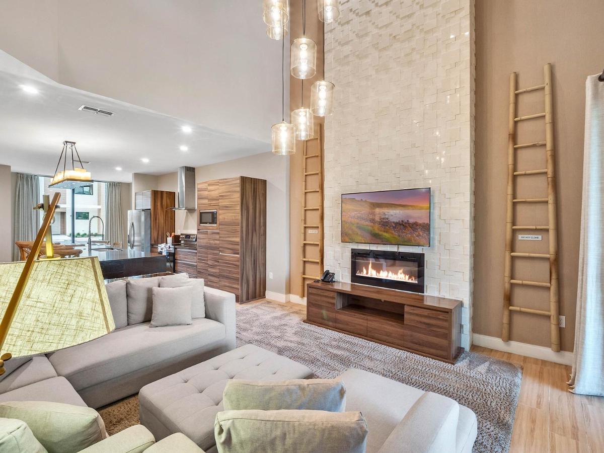 4 Bedrooms - 4,5 Bathrooms - Magic Village 7506 Bd - Housity
