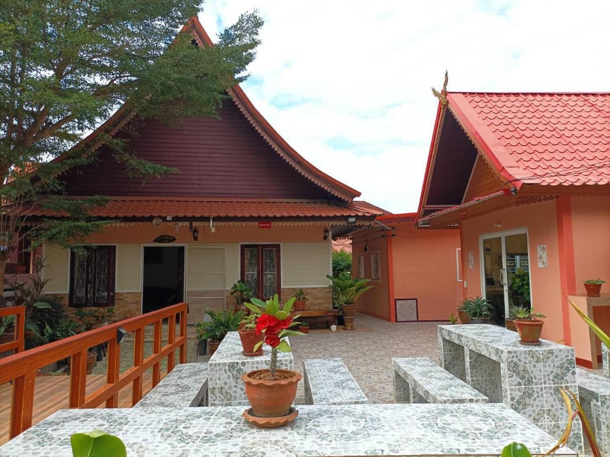 Vimanmek Resort - Housity