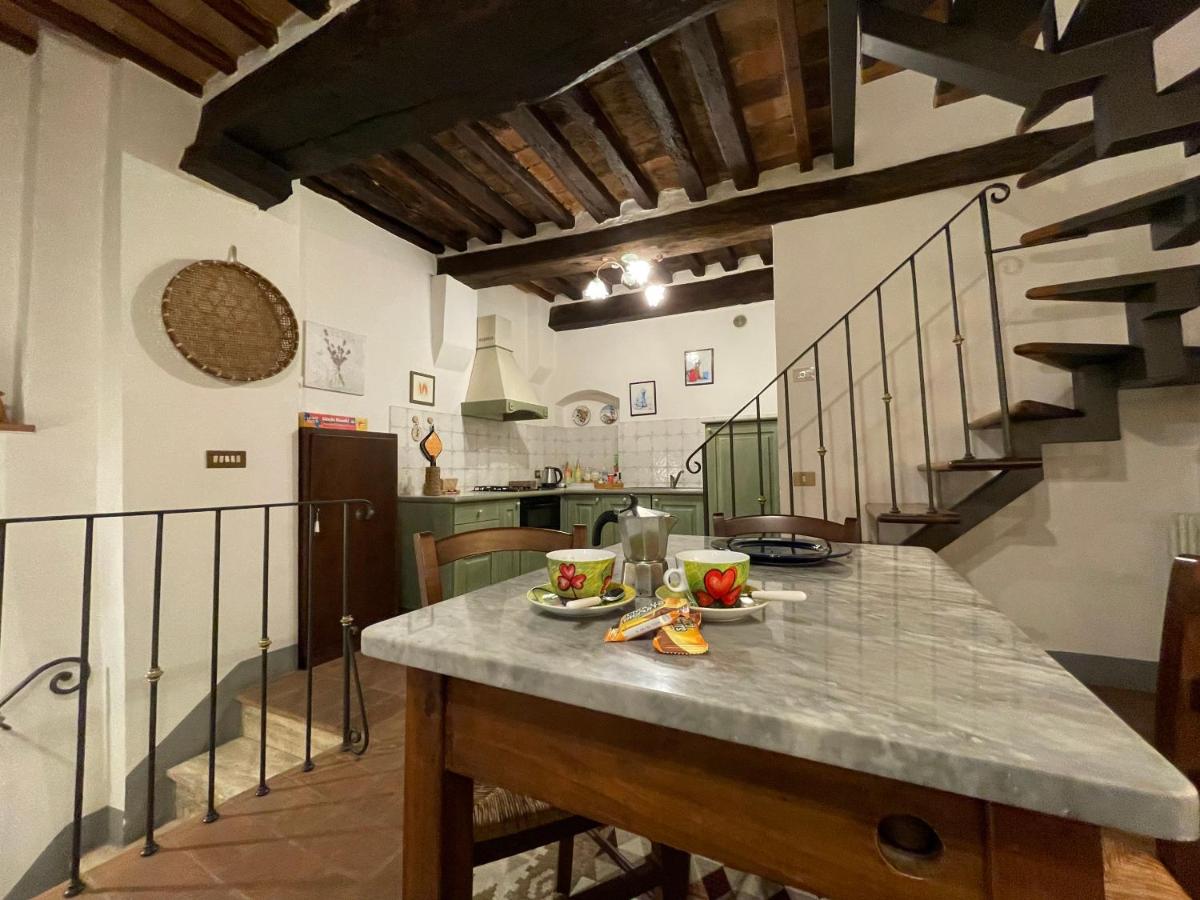 PULCINELLA appartamento tipico centro storico - Housity