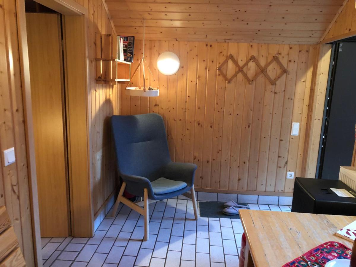 Schwedische Sommer Hütte unter Buchen - Housity