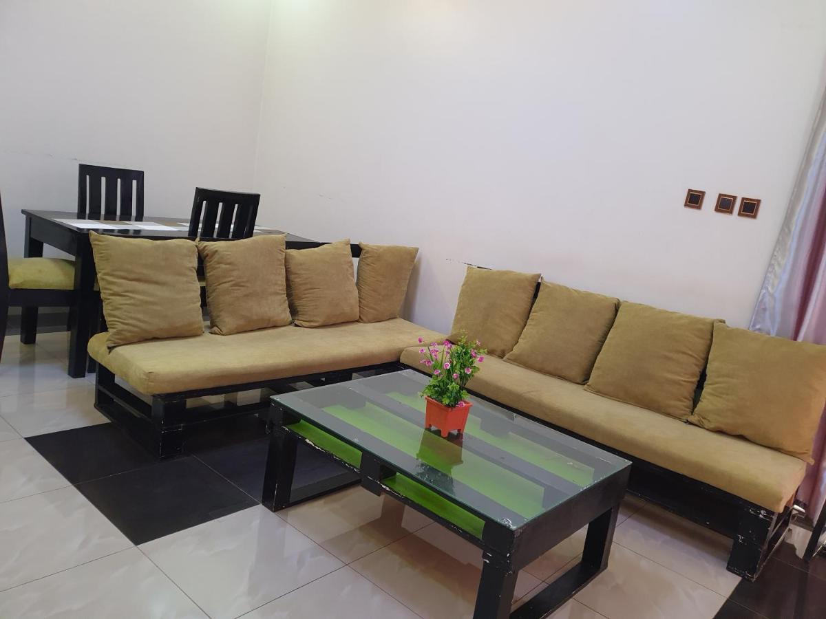 Office & 2 bedrooms entire place in Kimihurura - Housity