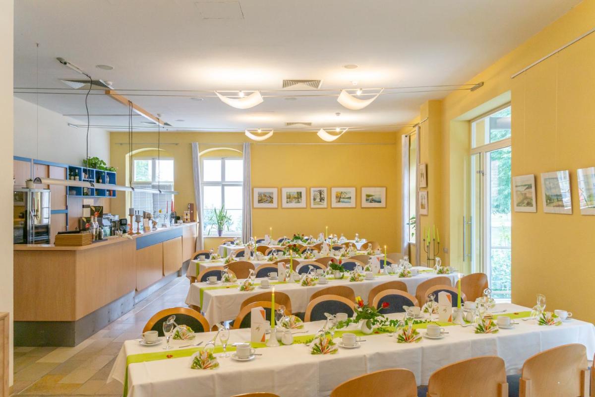 Hotel Regenbogenhaus - Housity