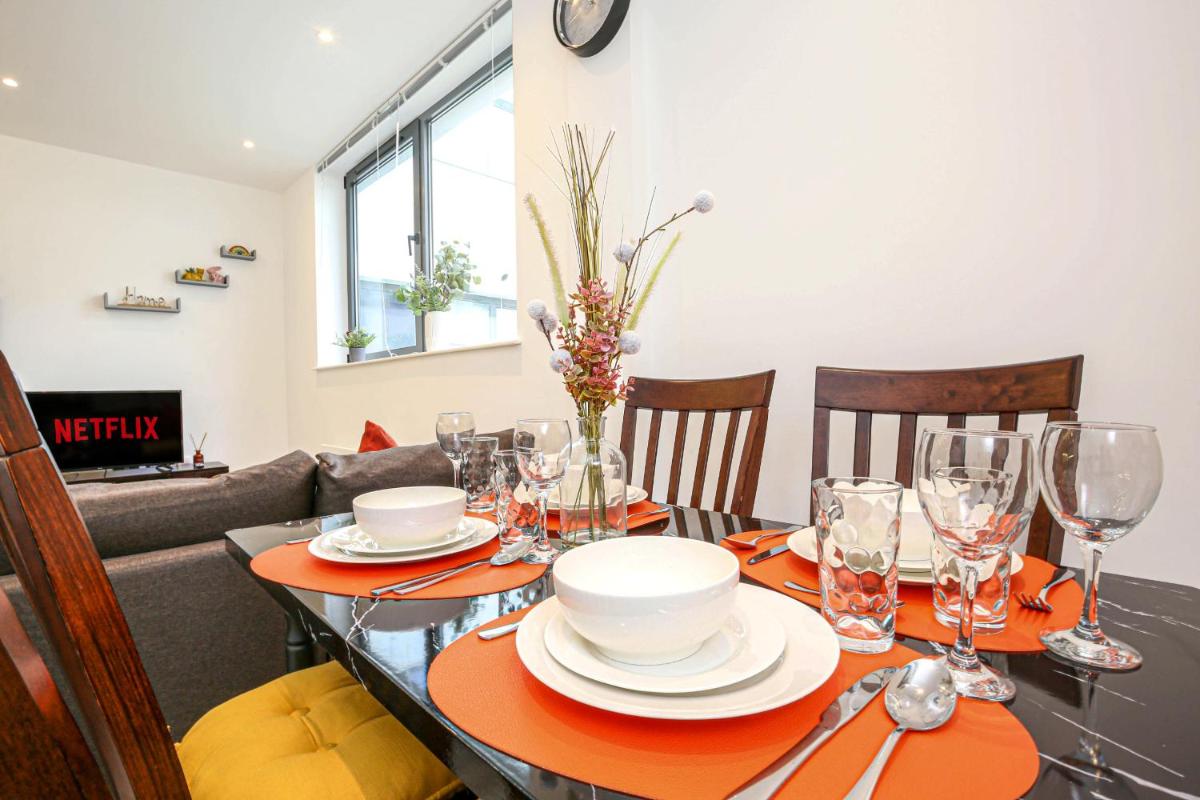 Secluded and Spacious Apartment in Private Complex - Hizvo