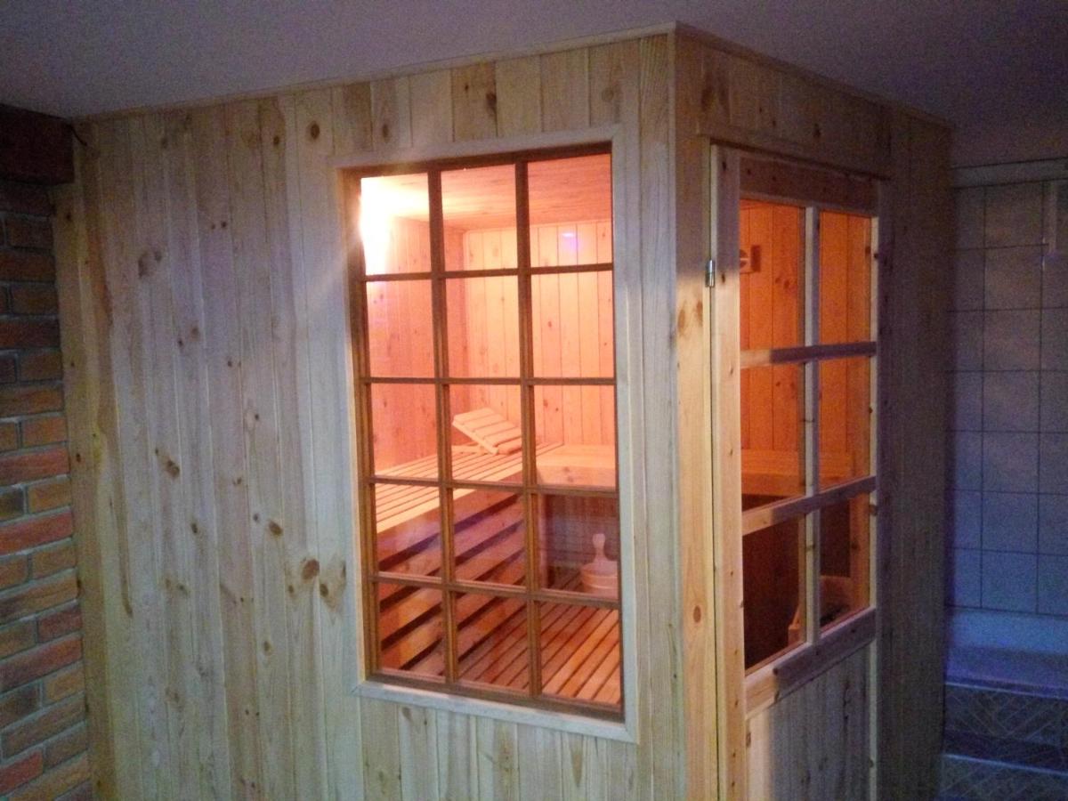 Krasne Domki - Housity