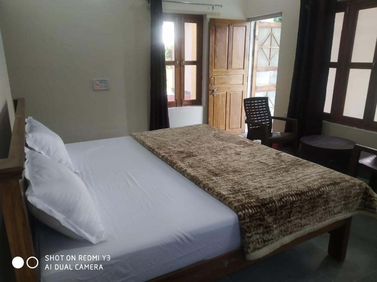 Aryan Riverside Camp, Panna Tiger Reserve, Madla - Housity