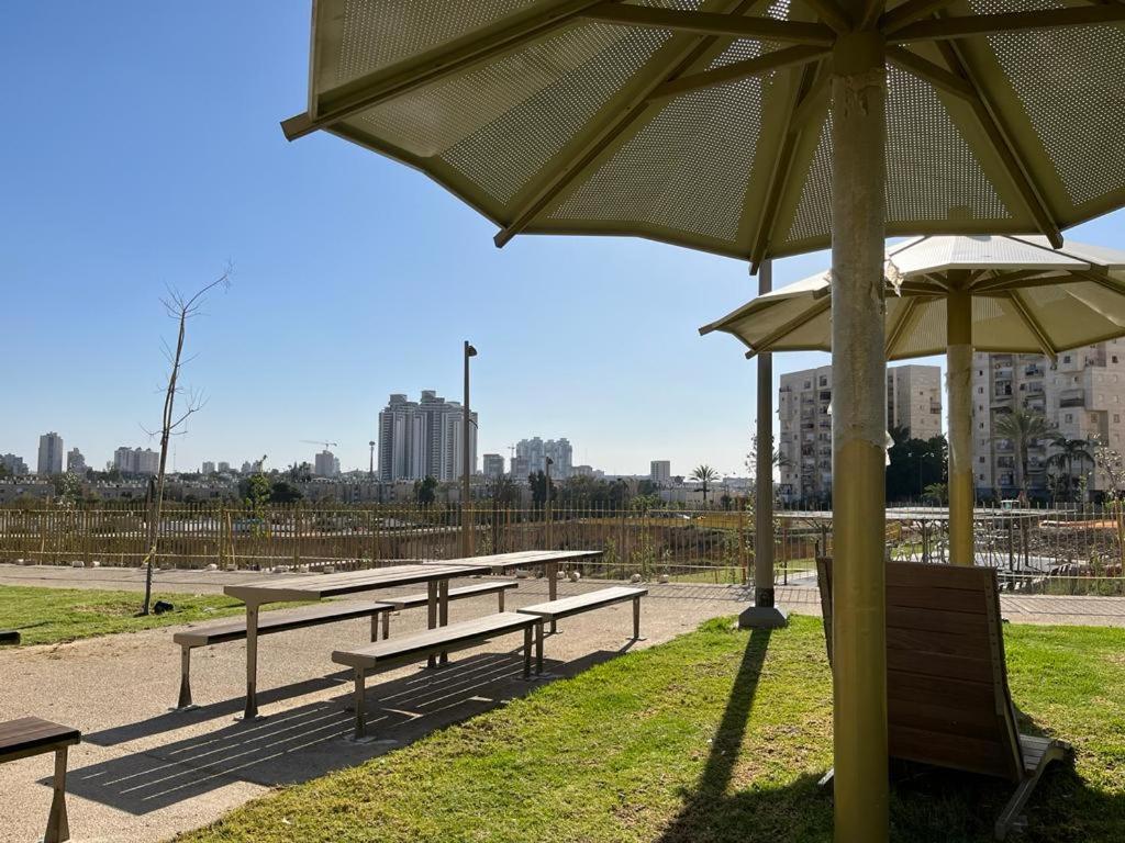 Suitetrails - Lovely New Central Apartment