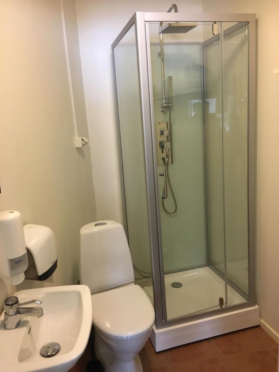 Hostel Snoozemore - Housity