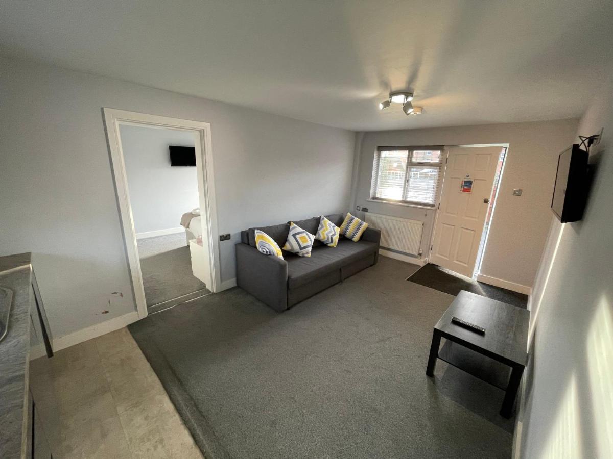 Arlan House, Central Basingstoke Hotel - Housity