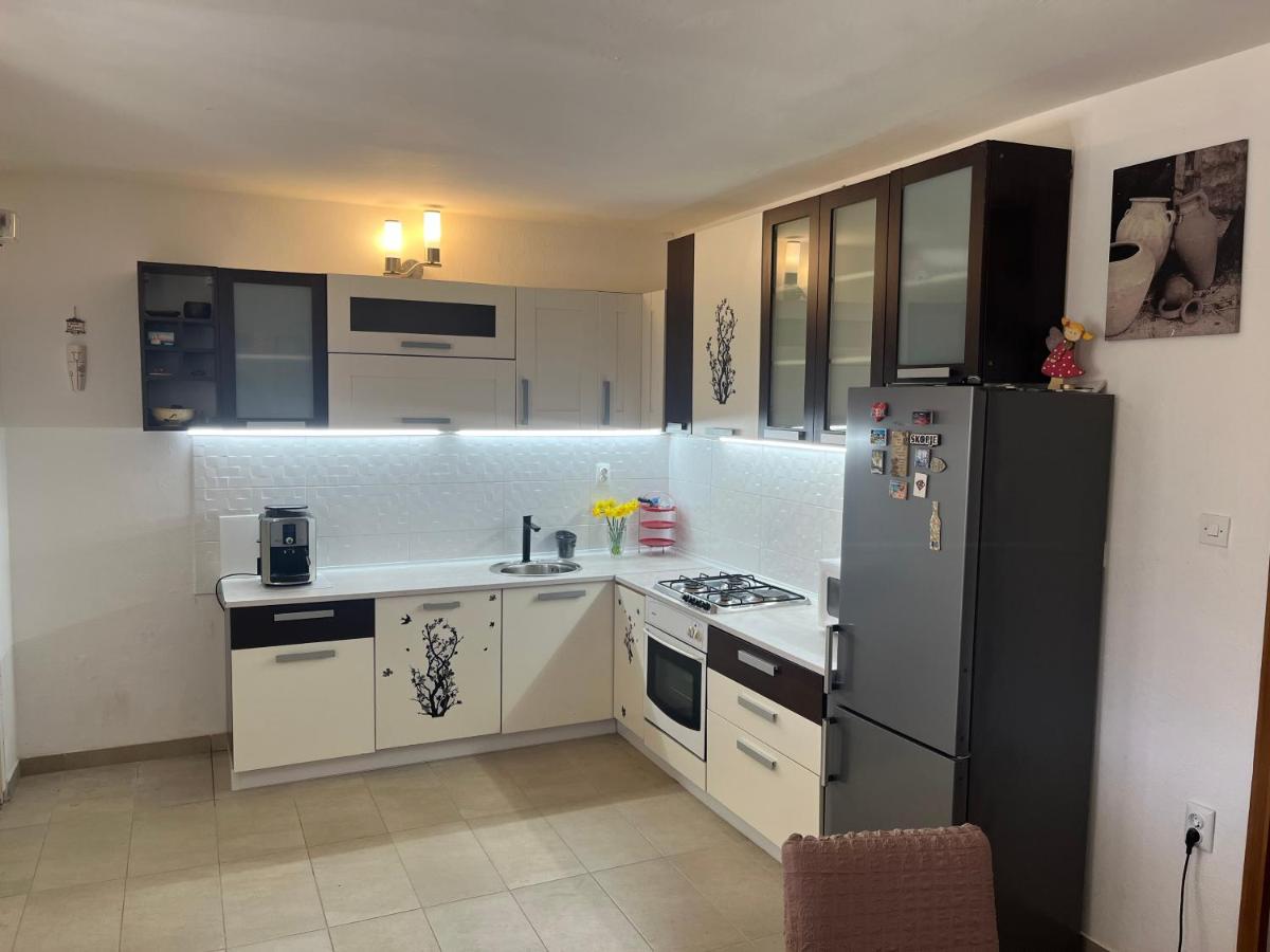 Villa Ivana-20 minutes from Split - Housity