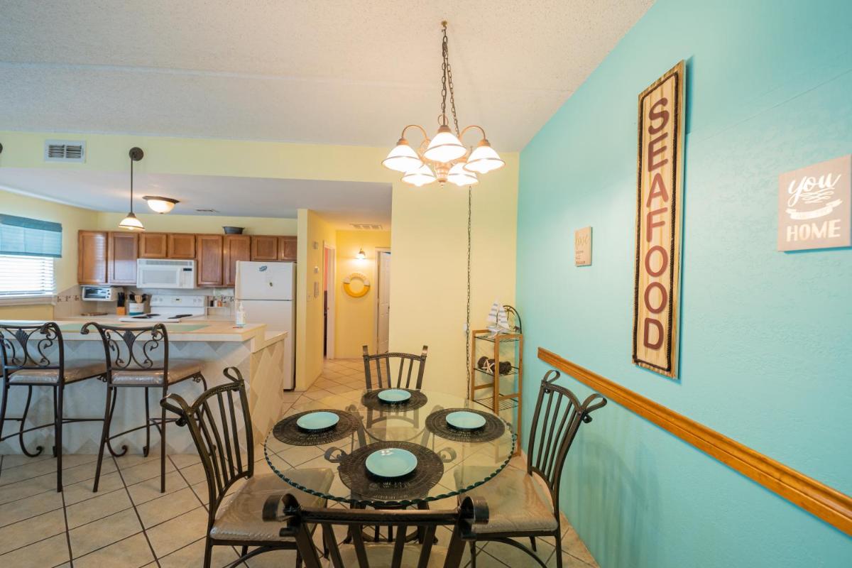 South Padre Island condo is walking distance to the beach, Sleeps 6, Third Floor, 2024 Traveler Award, winter rates - Housity