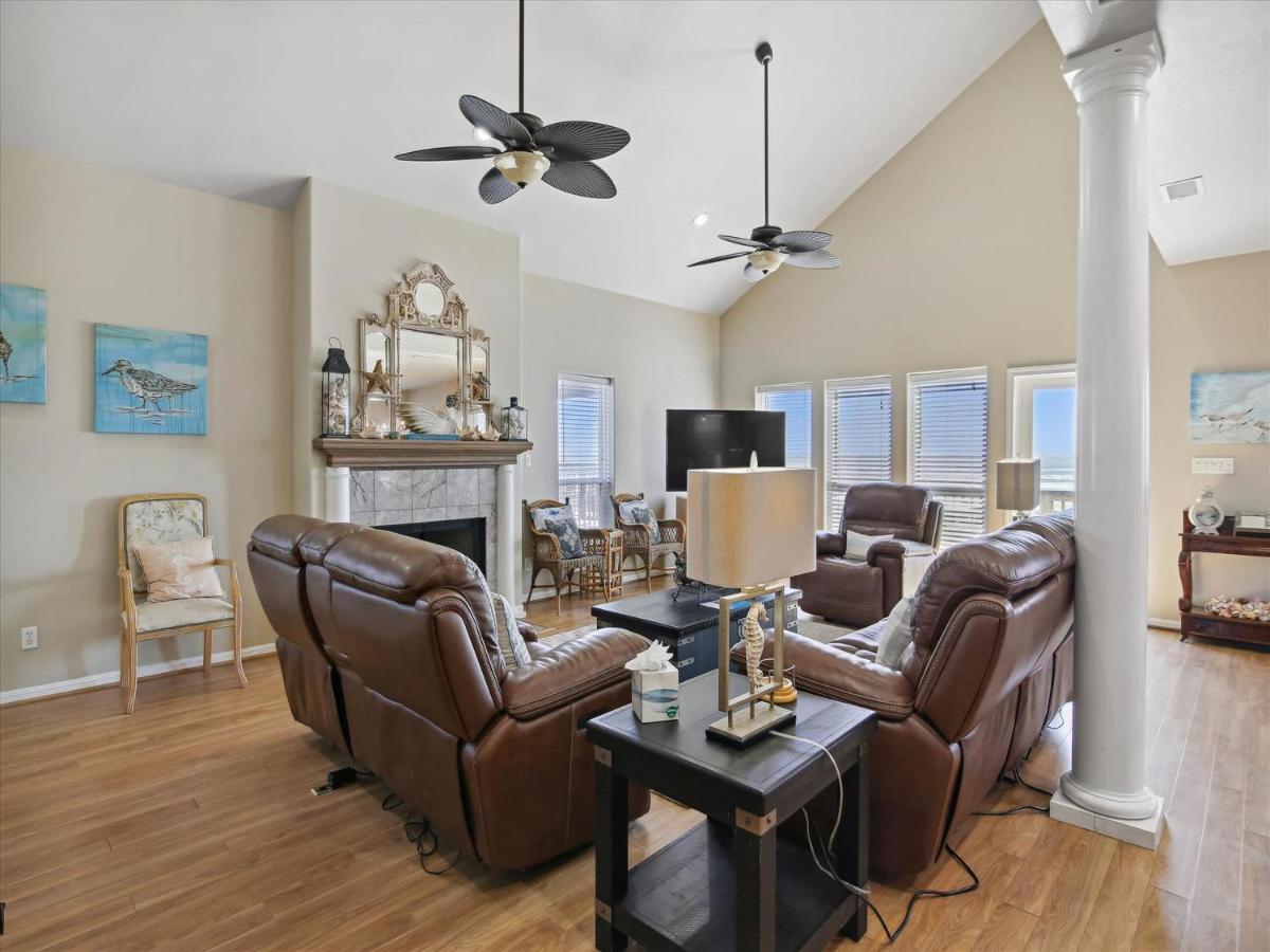 Bishop's Beach - Housity