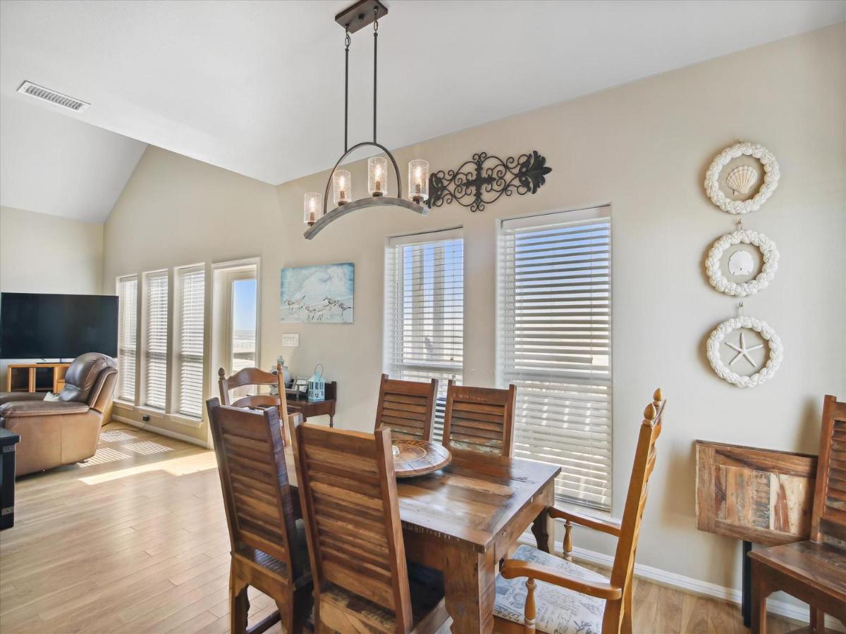 Bishop's Beach - Housity