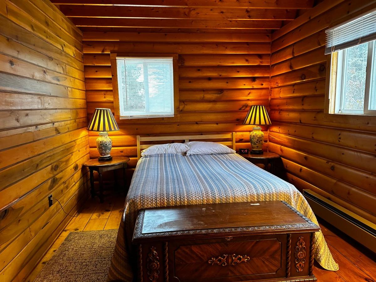 Elk Mountain Ski Resort: Home on 21 Acres - Housity