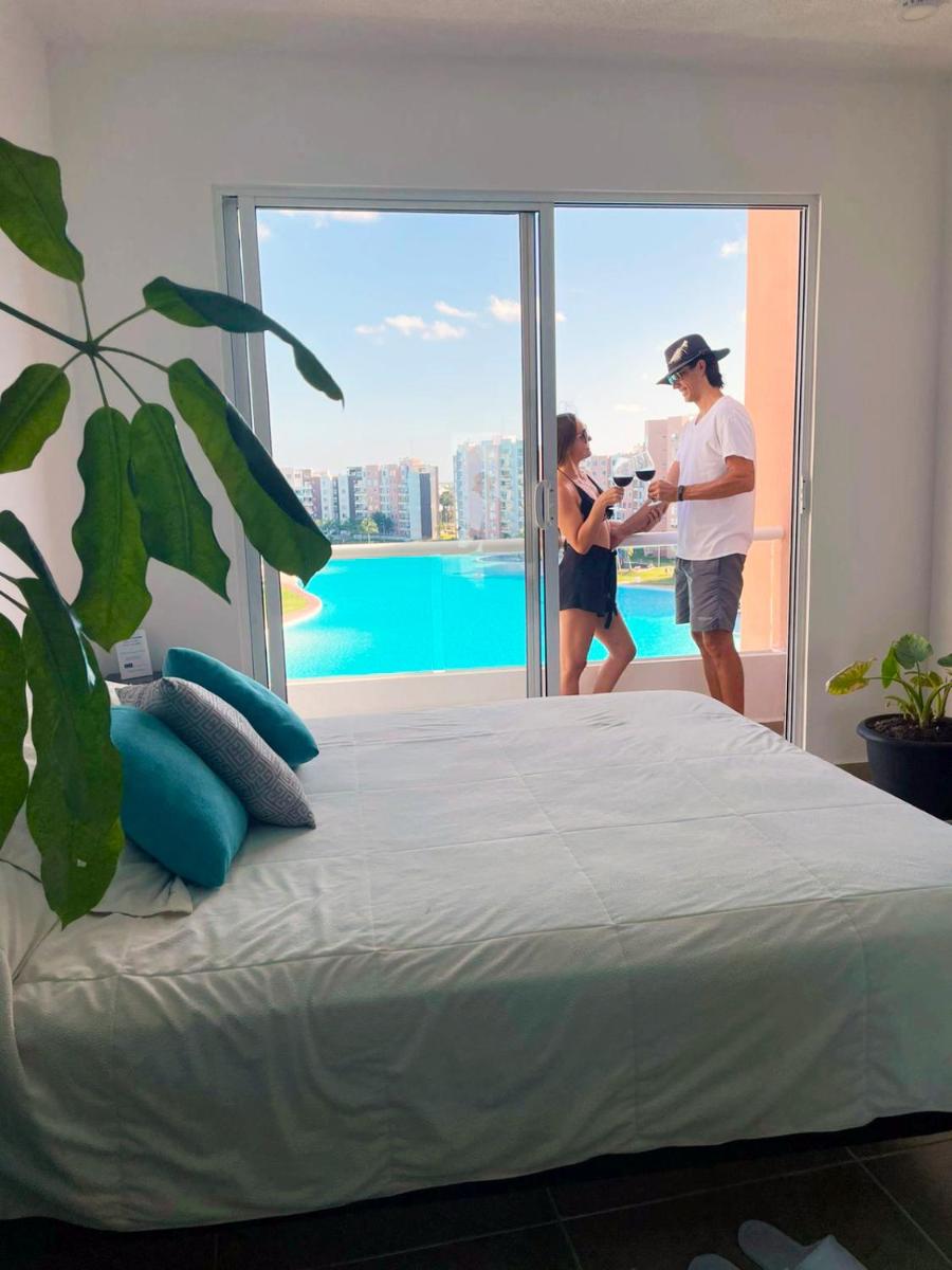 In Love Dream Vacations - Housity