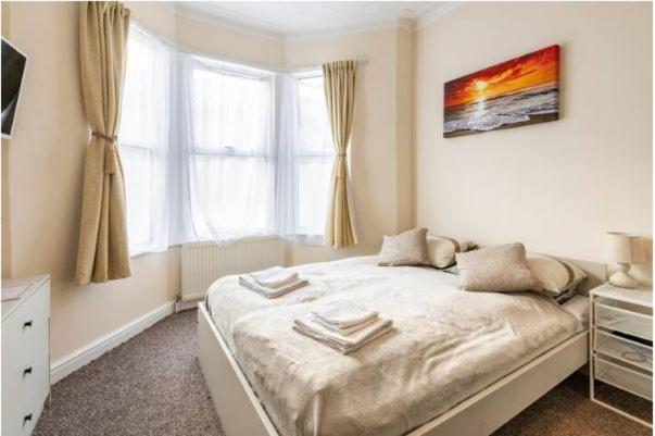 Lovely 1-bedroom condo near the sea front - Housity
