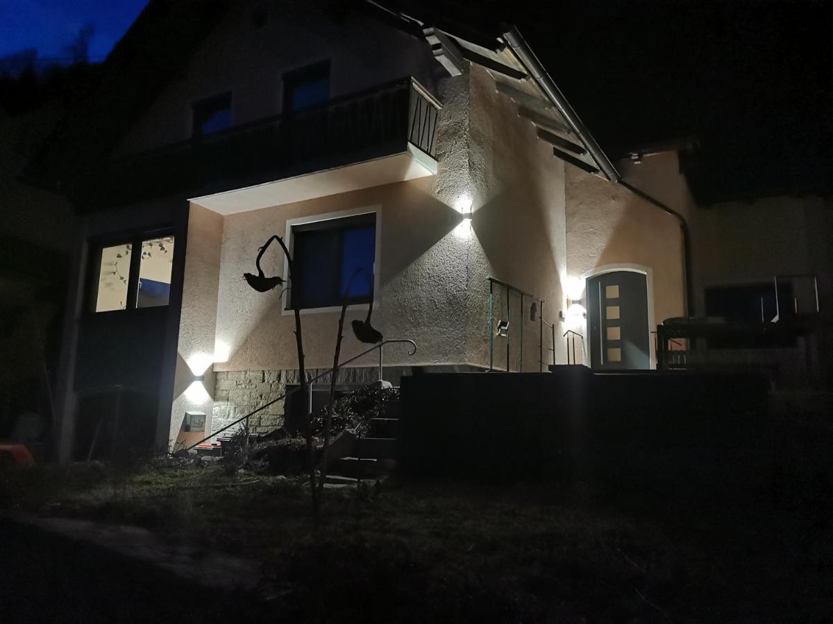 Modern Studio Perauer - Housity