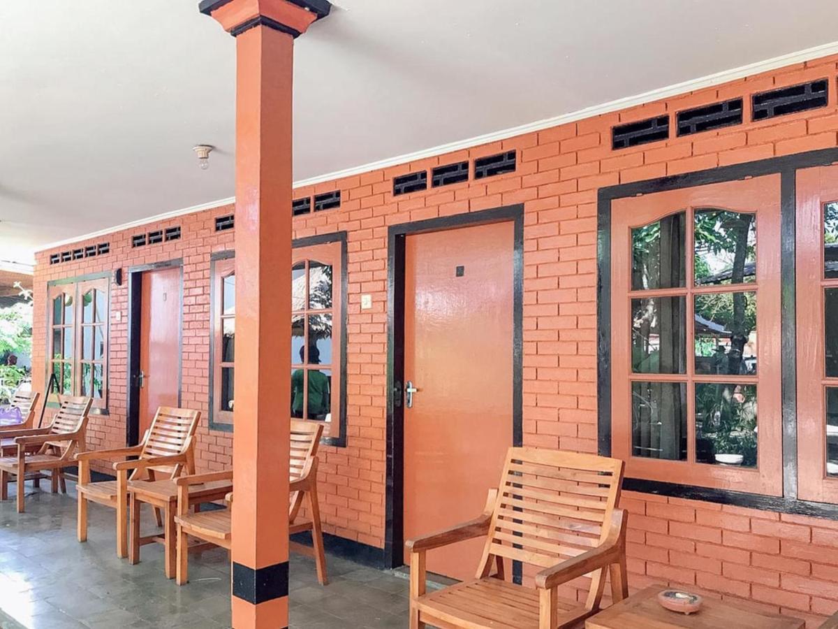 Oka Homestay Mitra RedDoorz - Housity
