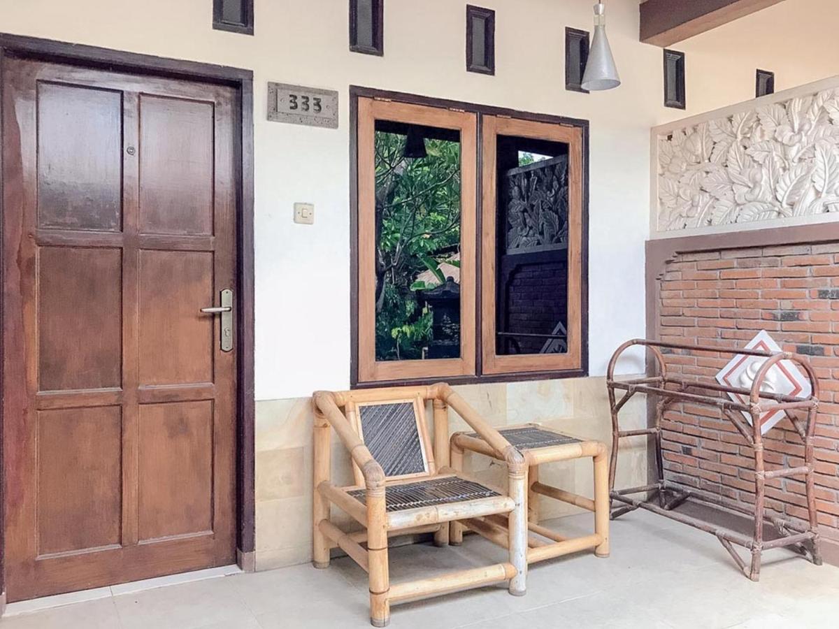 Oka Homestay Mitra RedDoorz - Housity
