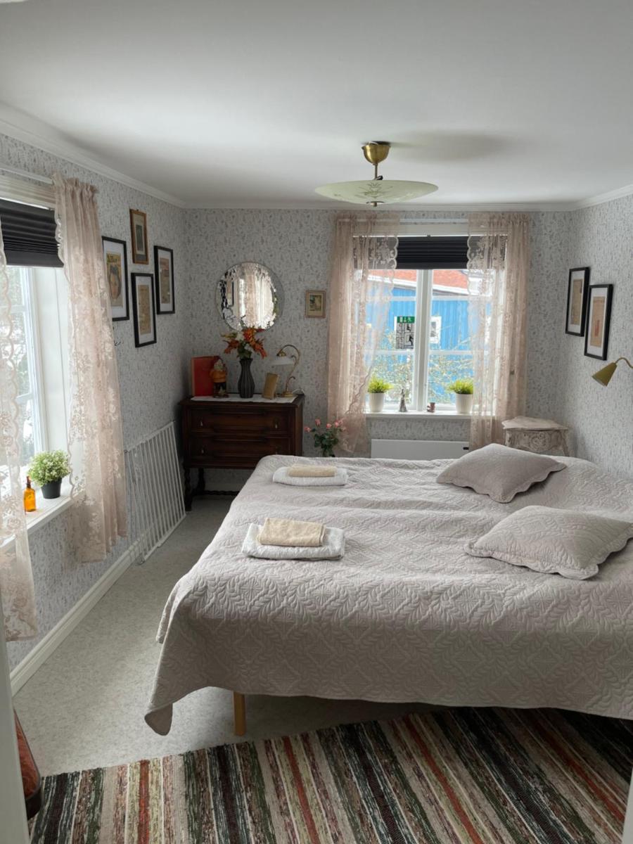 Carina & Peters Place - Housity