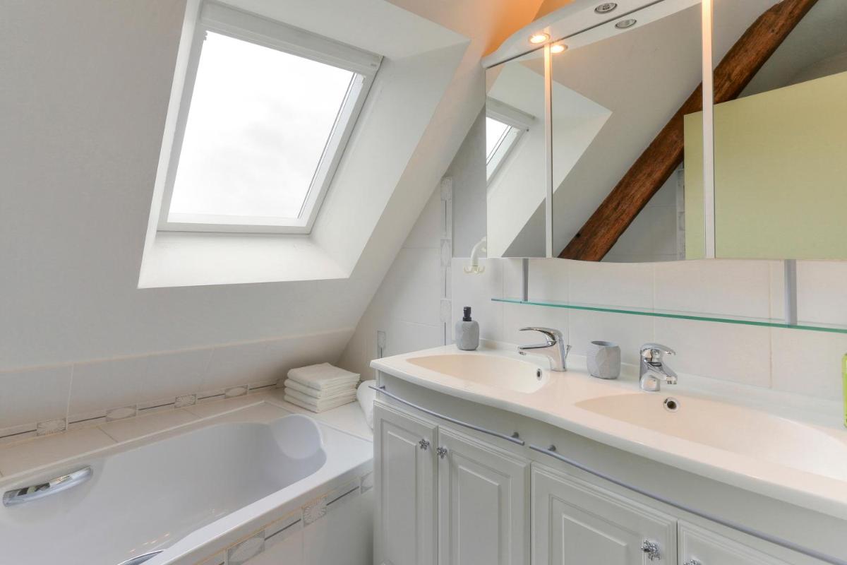 Tour des Alleux - Maison de maître pour 6 - Housity
