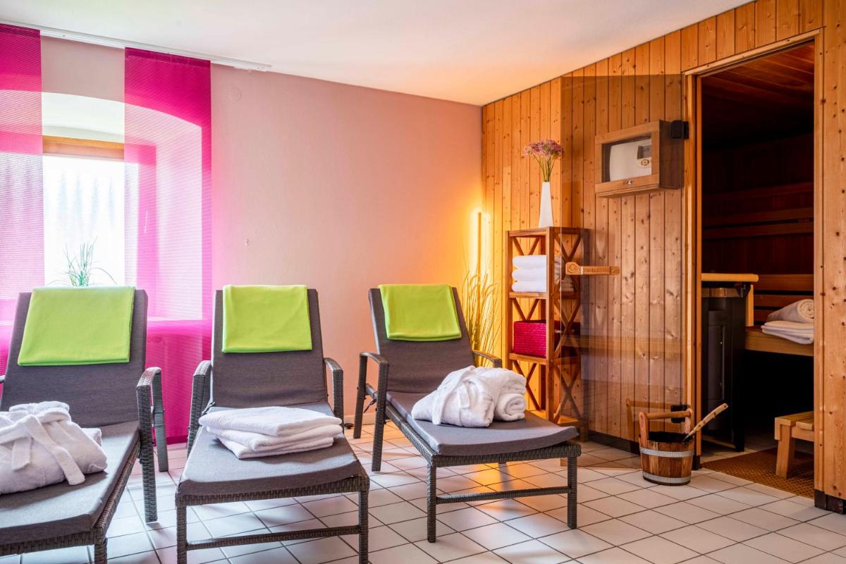 Hotel zur Post - Housity