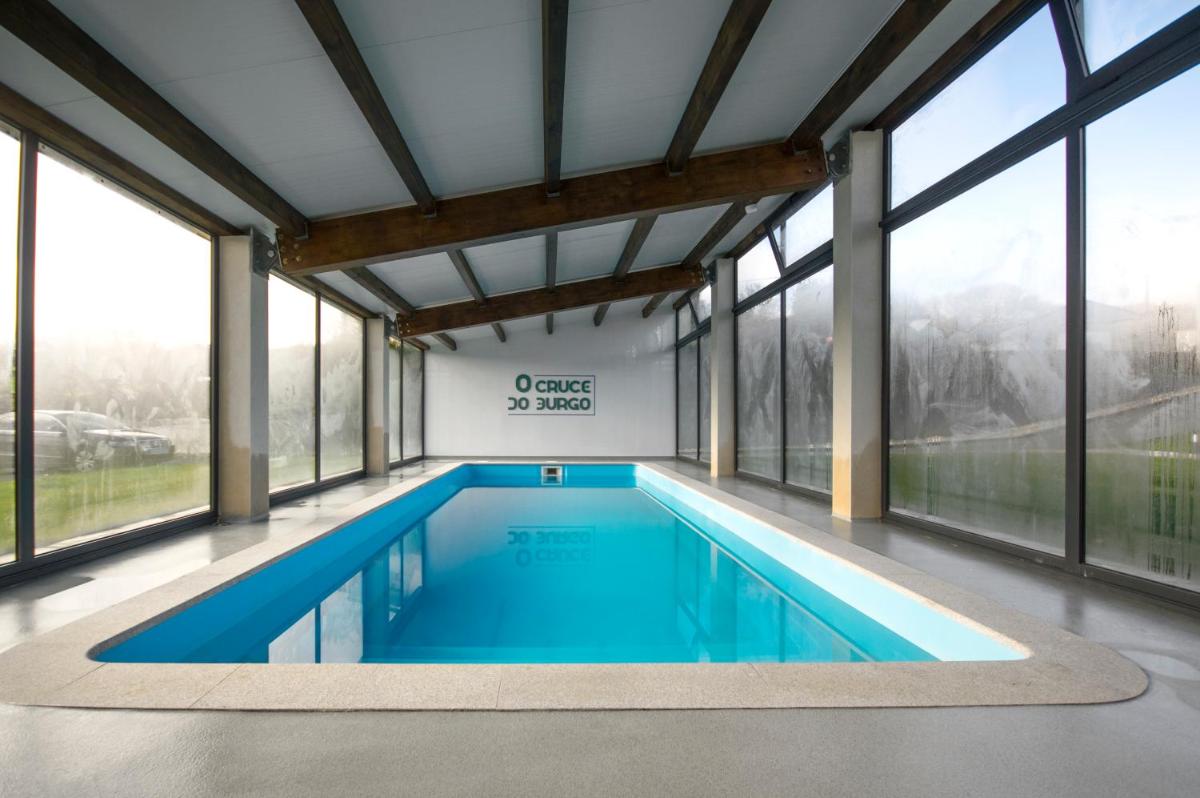 Hotel Rural O Cruce do Burgo - Housity