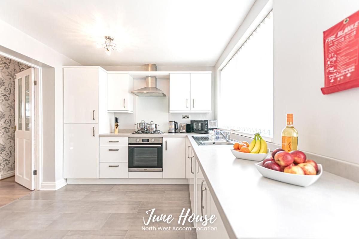 3-Bedroom House - Housity