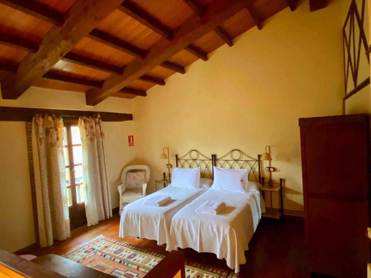 Casa Rural La Riba - Housity