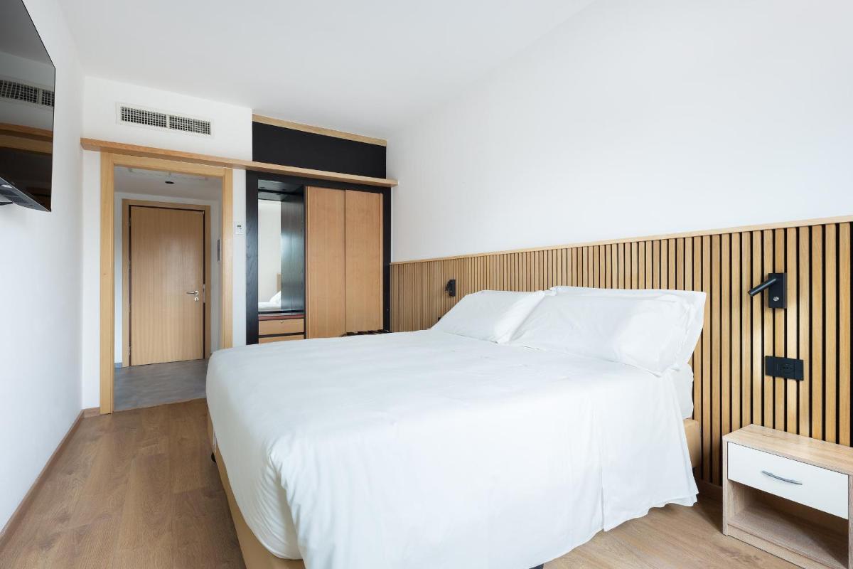 Moon Palace Hotel - Housity