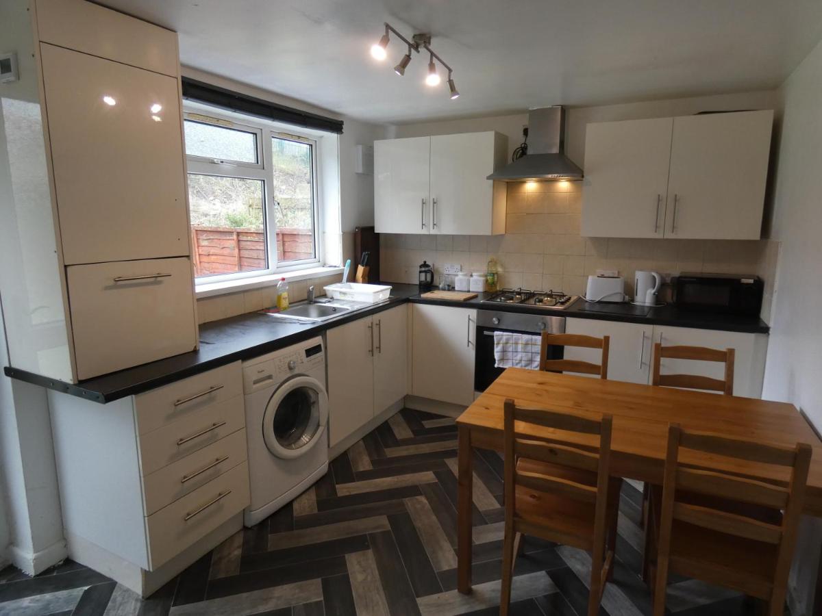 3 Bedroom House for Brecons and Bike Park Wales - Housity