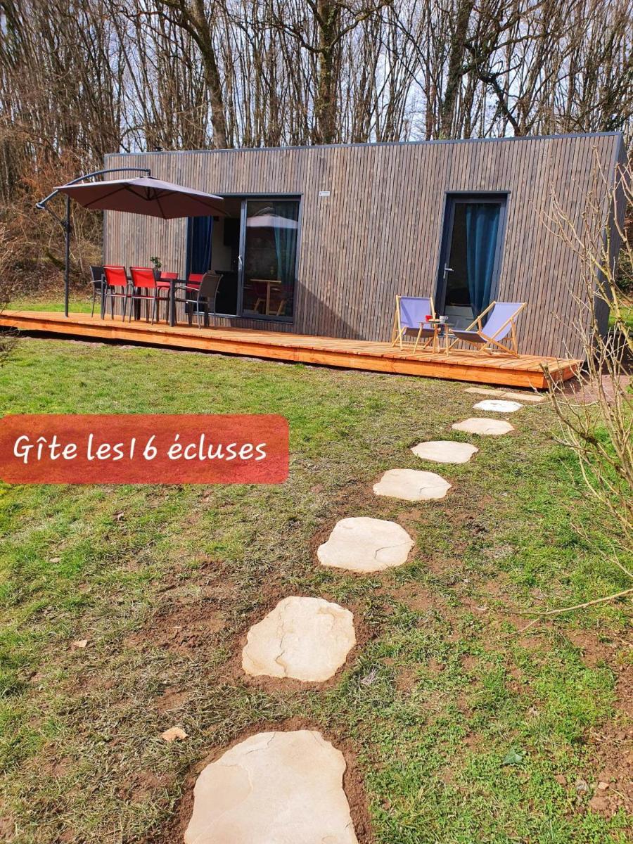 Gîte 16 écluses canal du Nivernais - Housity