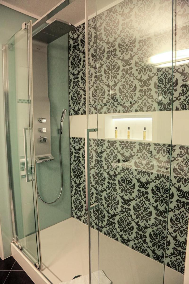 Hotel Bayerischer Hof - Housity