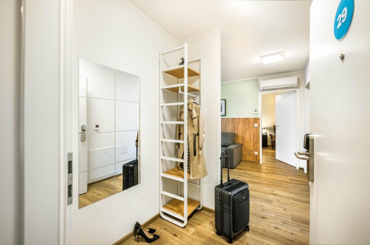 Jimmy's Apartments Lory - Housity
