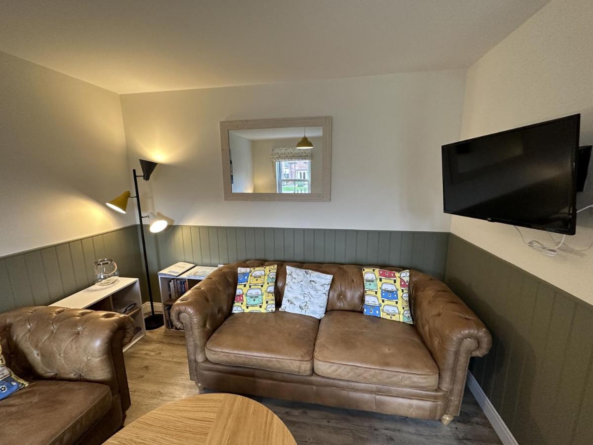 Dragonfly Cottage - Housity