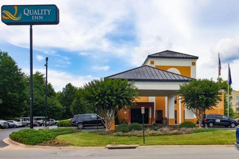 Quality Inn Richmond Airport - Housity
