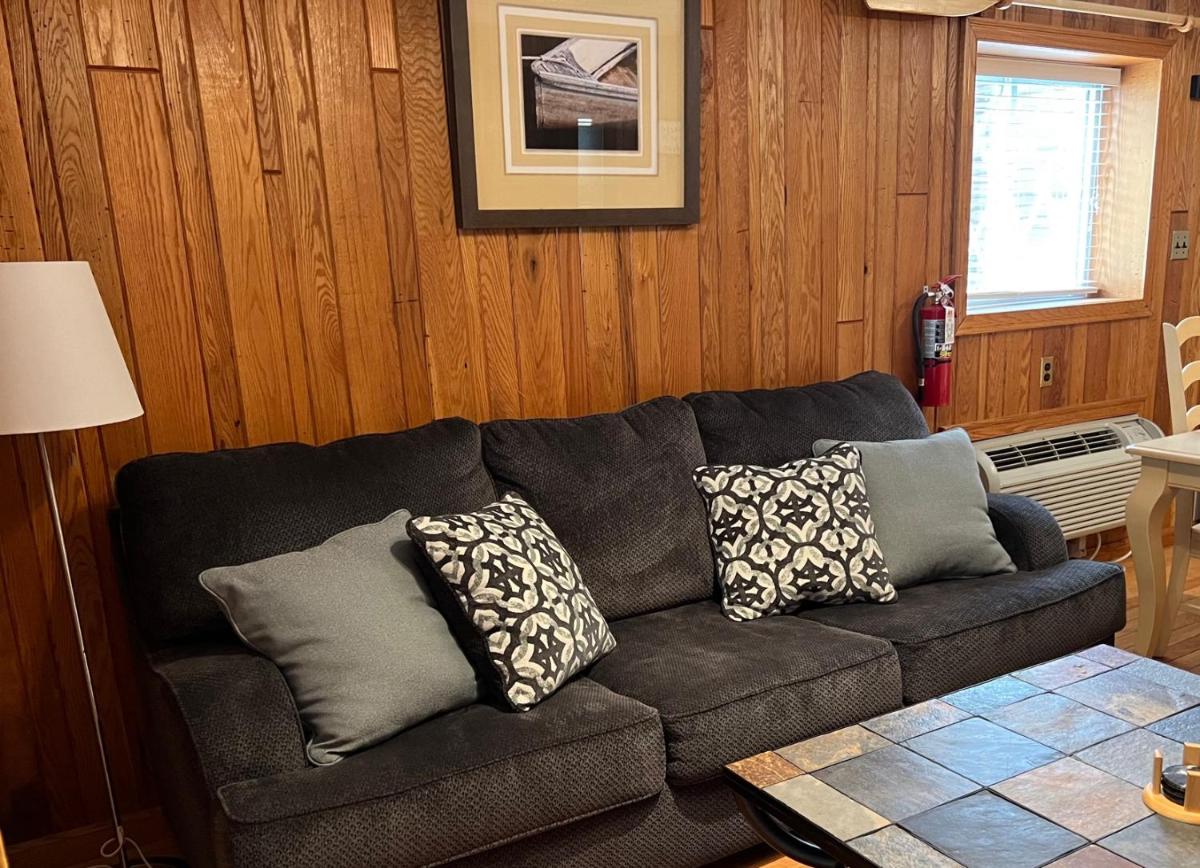 Stay In Ohiopyle near everything including the trail, Ohiopyle PA - Housity