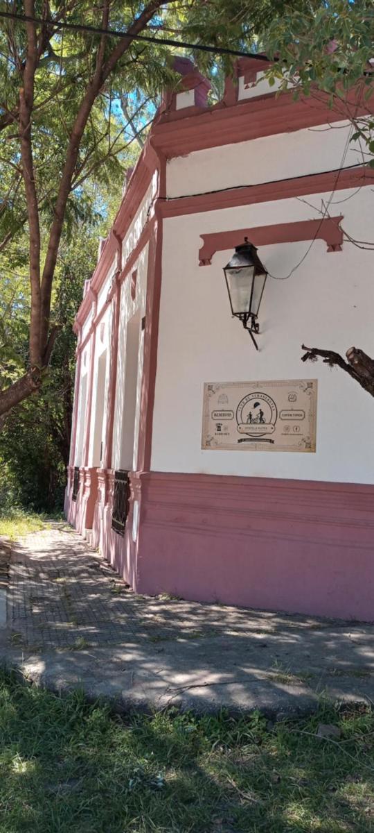 Suitetrails - Club de Veraneantes Tulumba Hostel y suites