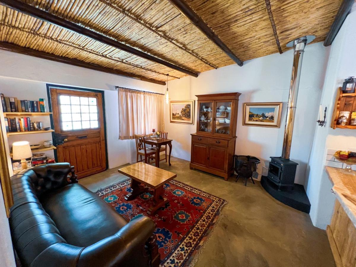 Prince Albert Cottage - Housity